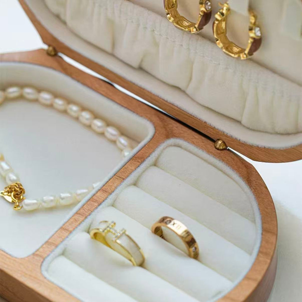 Spotted Cat Walnut Jewelry Organizer Box