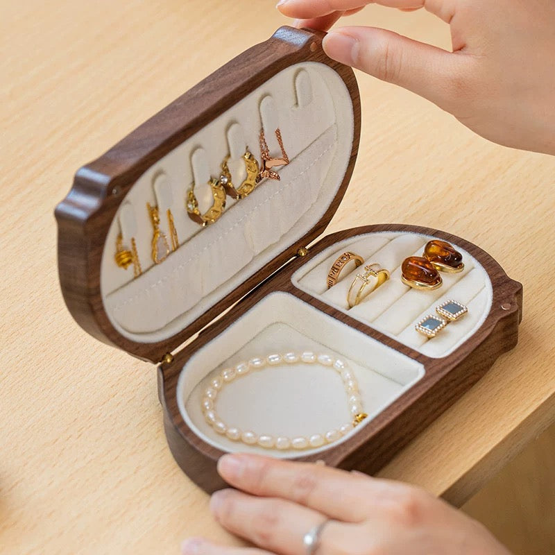 Spotted Cat Walnut Jewelry Organizer Box
