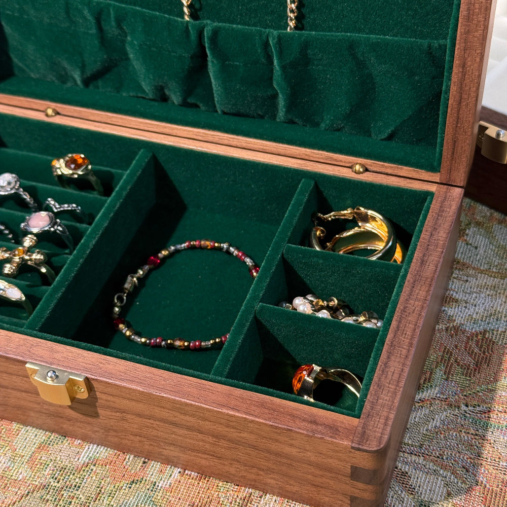 Emerald Minimalist Walnut Jewelry Box