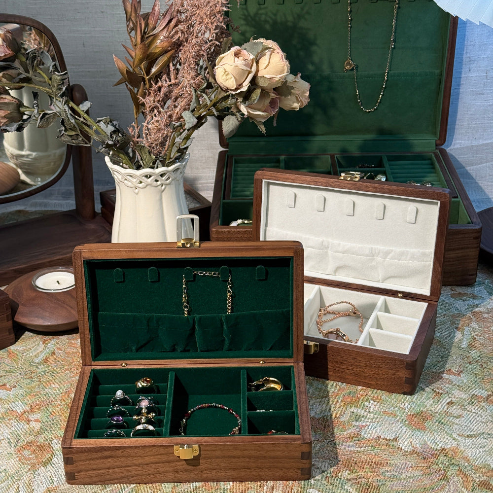 Emerald Minimalist Walnut Jewelry Box