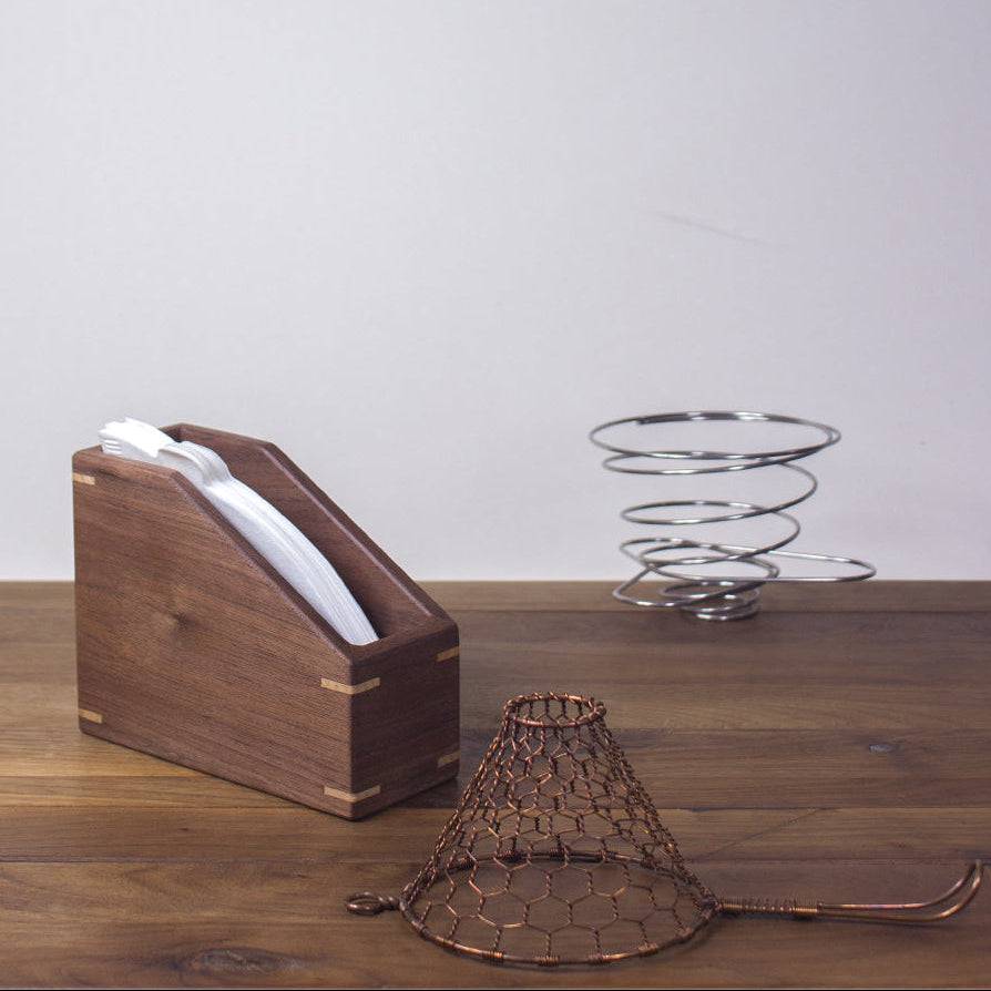KAVÉ Walnut V60 Coffee Filter Paper Holder