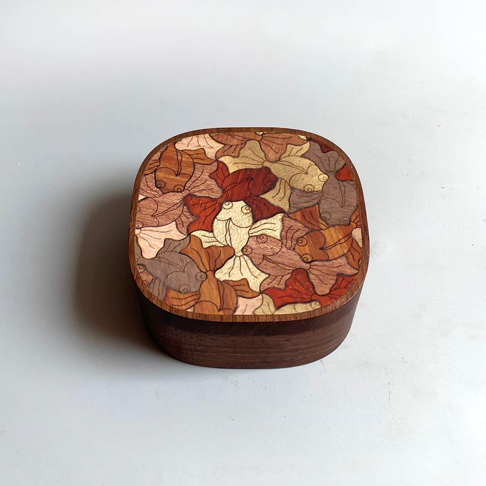 Inlaya Handmade Walnut Retro Magnetic Jewelry Box