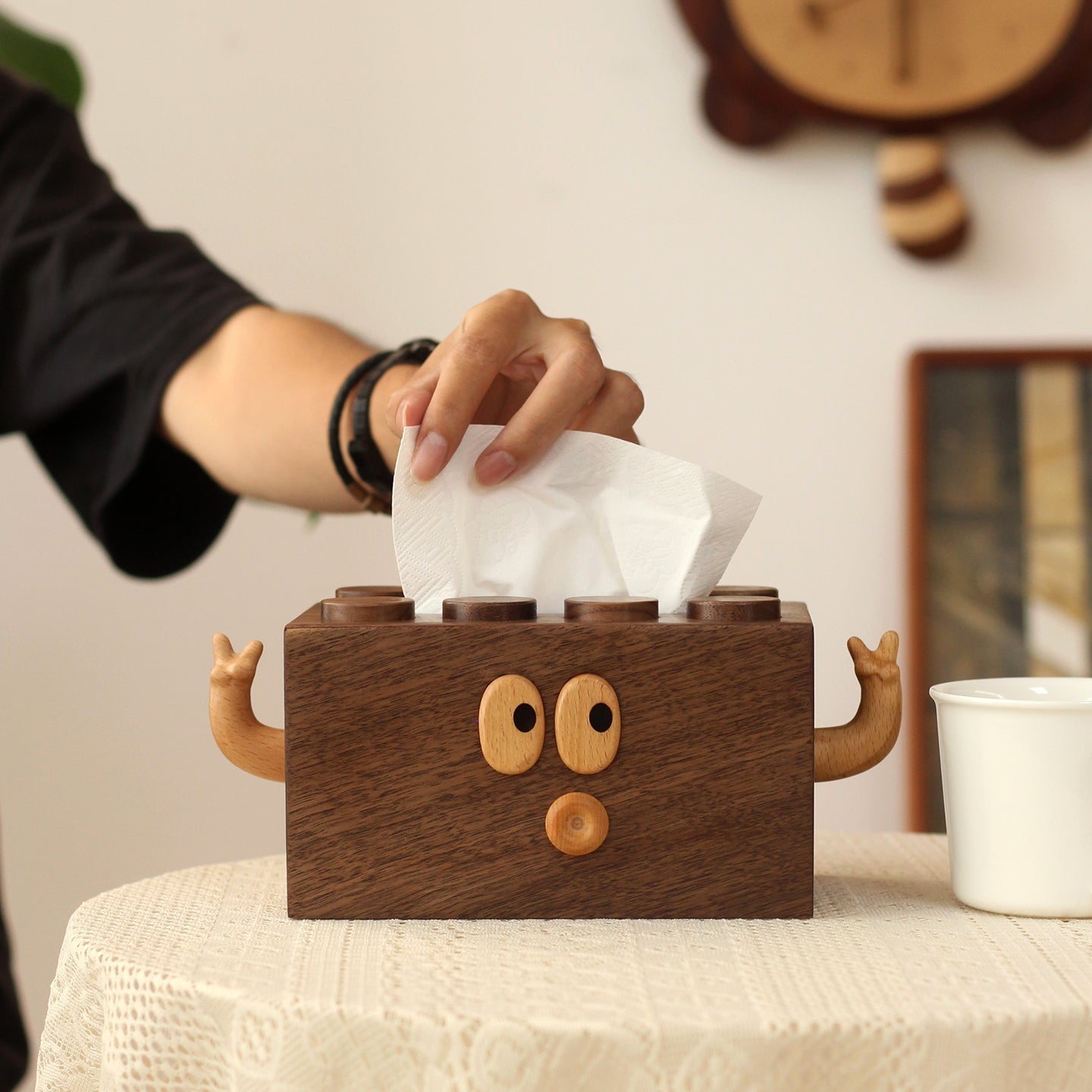 Pouty Walnut Tissue Box