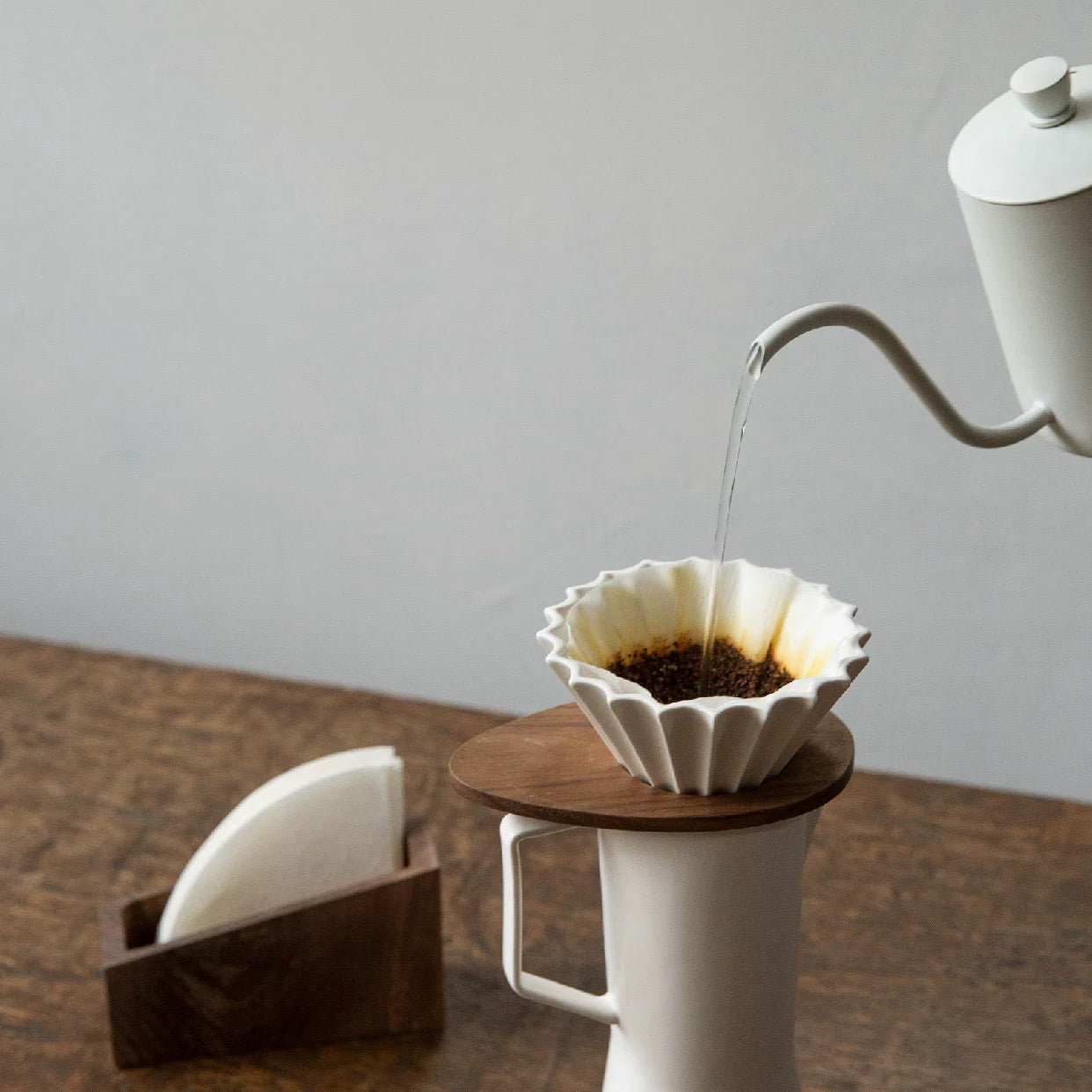 BrewBar Solid Wood V60 Coffee Filter Paper Holder