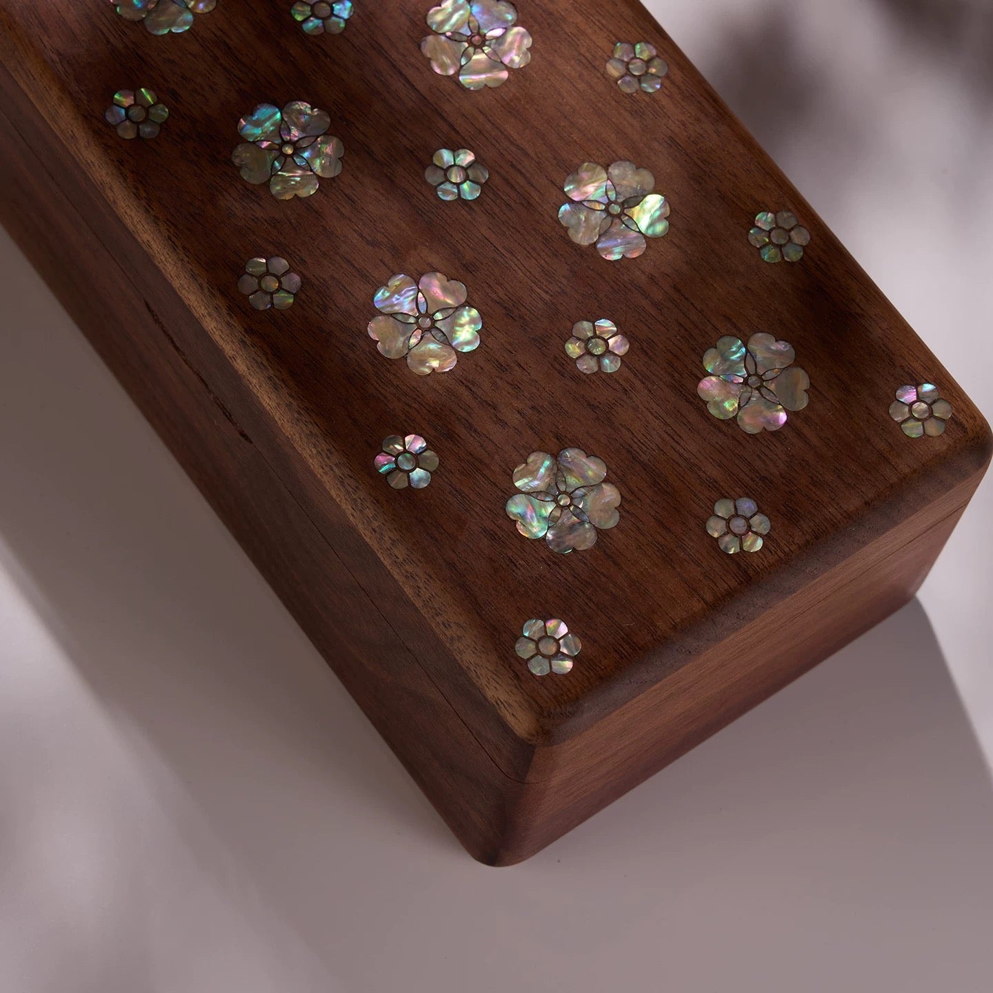 Vela Mother-of-Pearl Inlaid Jewelry Box