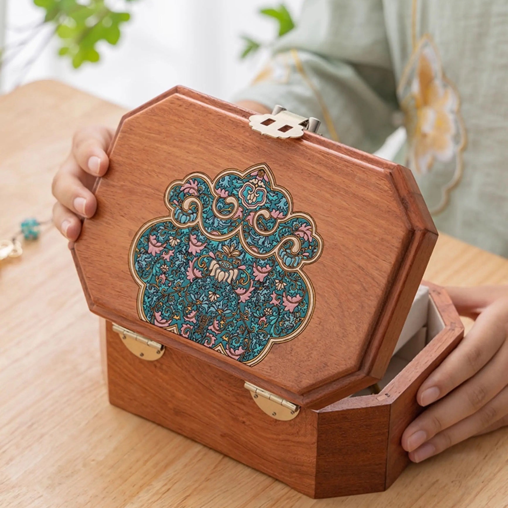 Astra Rosewood Jewelry Box