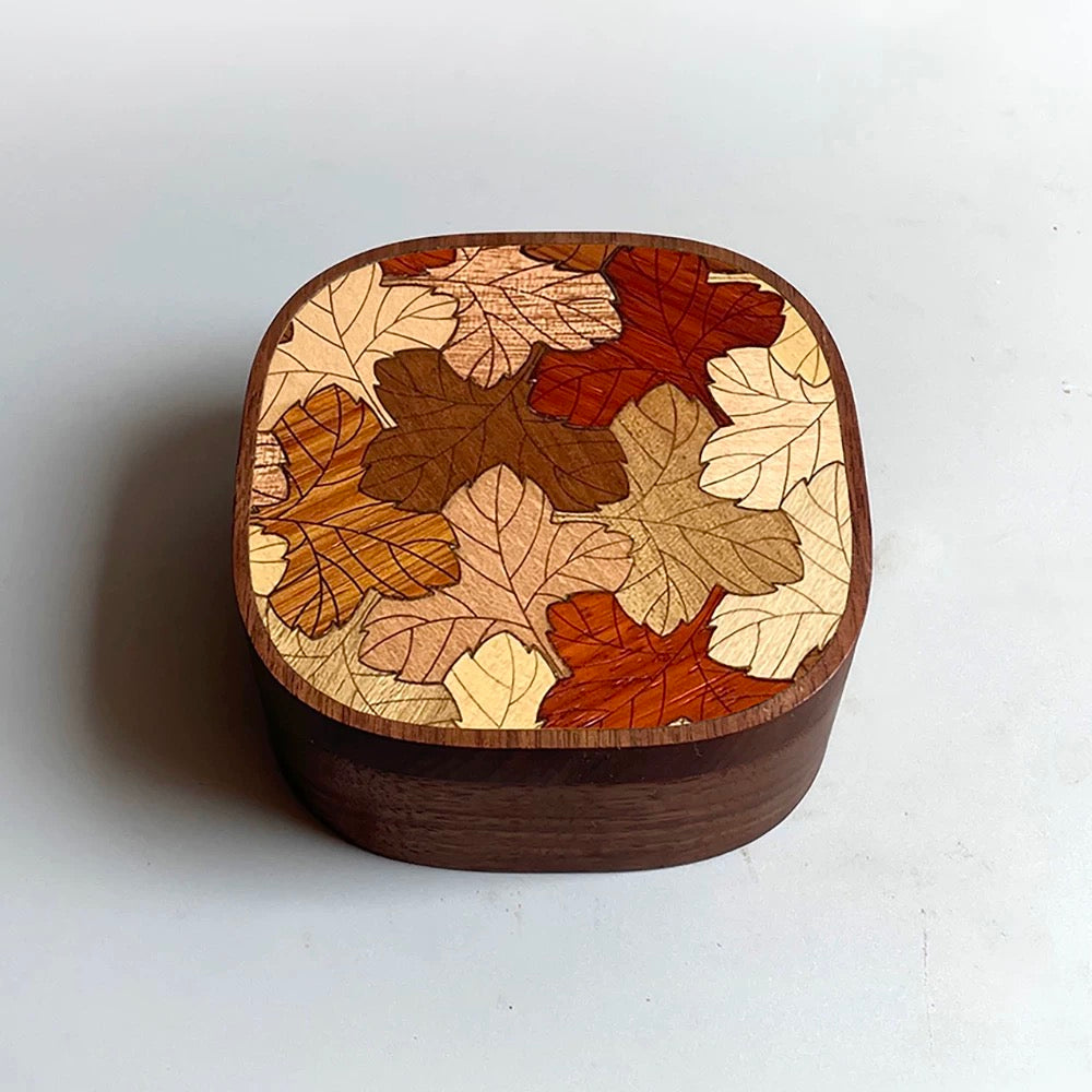 Inlaya Handmade Walnut Retro Magnetic Jewelry Box