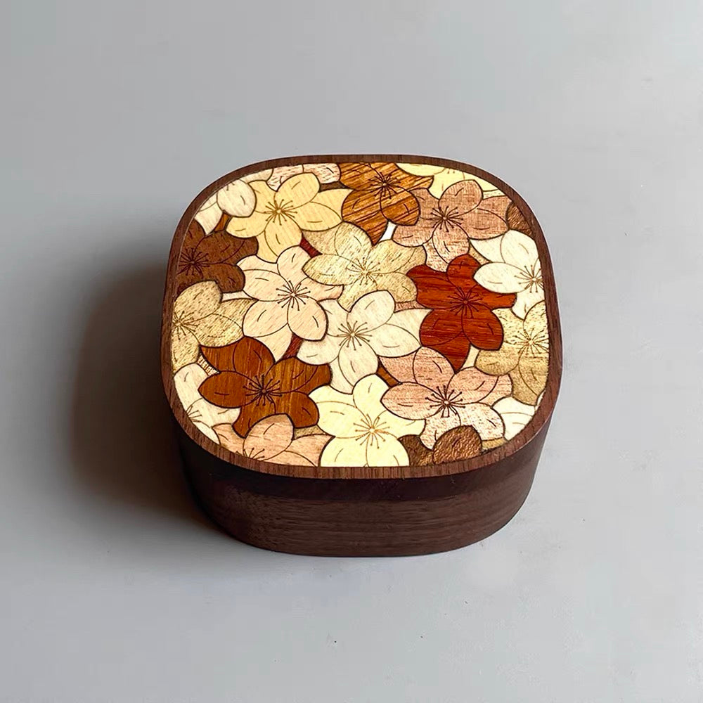 Inlaya Handmade Walnut Retro Magnetic Jewelry Box
