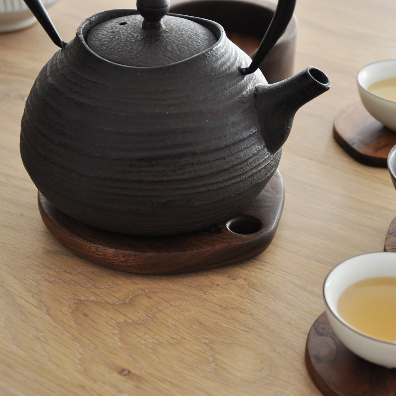 Hollow Minimalist Walnut Wood Trivet