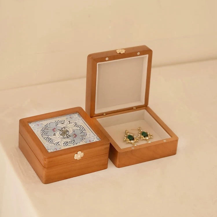 Merrin Solid Cherry Wood Jewelry Box With Creative Art Glass-Top