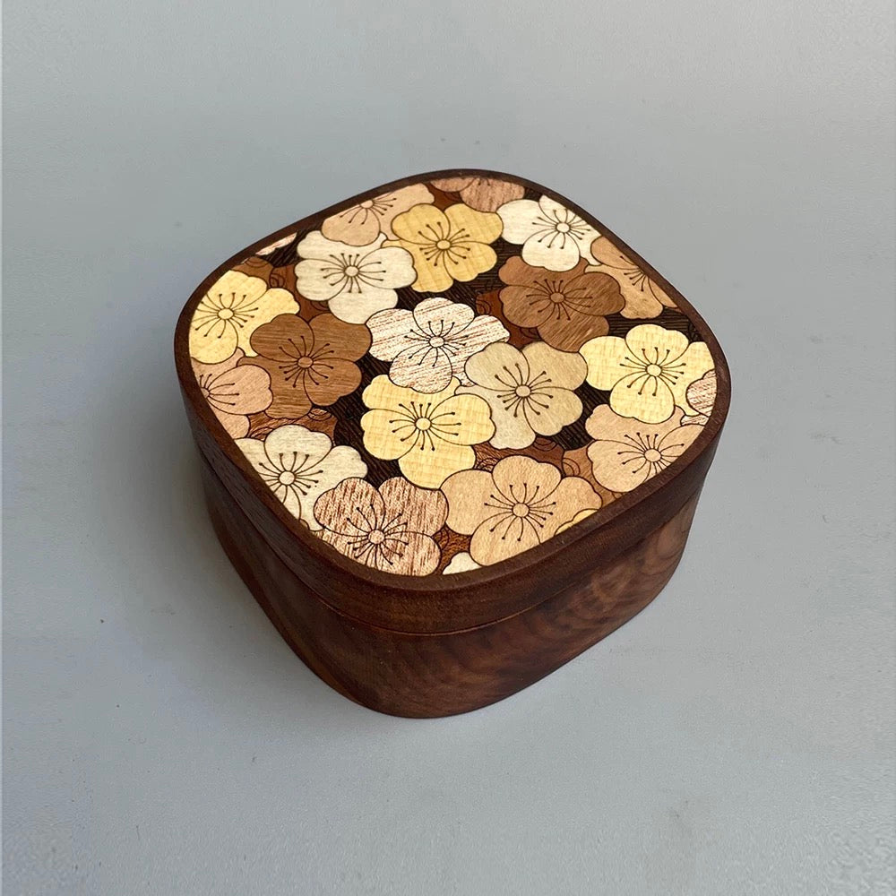 Inlaya Handmade Walnut Retro Magnetic Jewelry Box