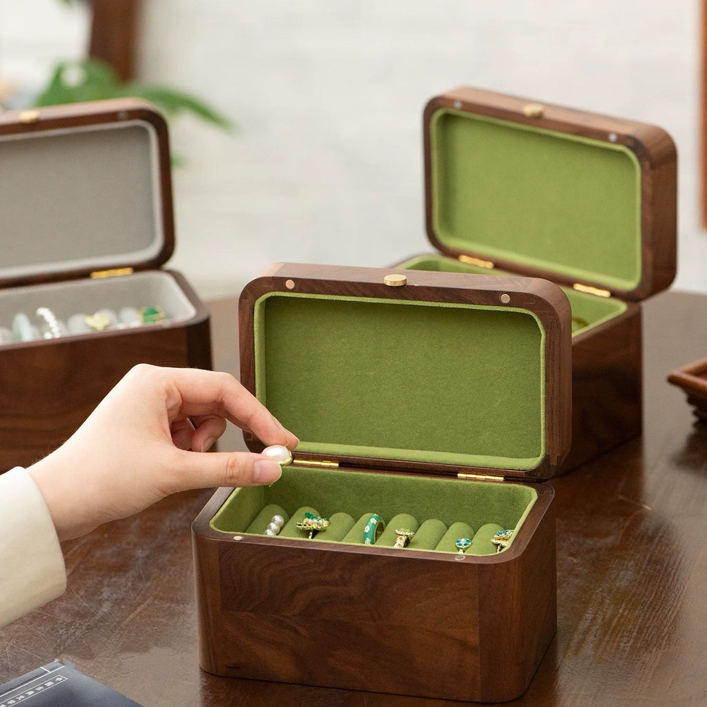 Heirloom Retro Walnut Bangles Box with Patterned Glass