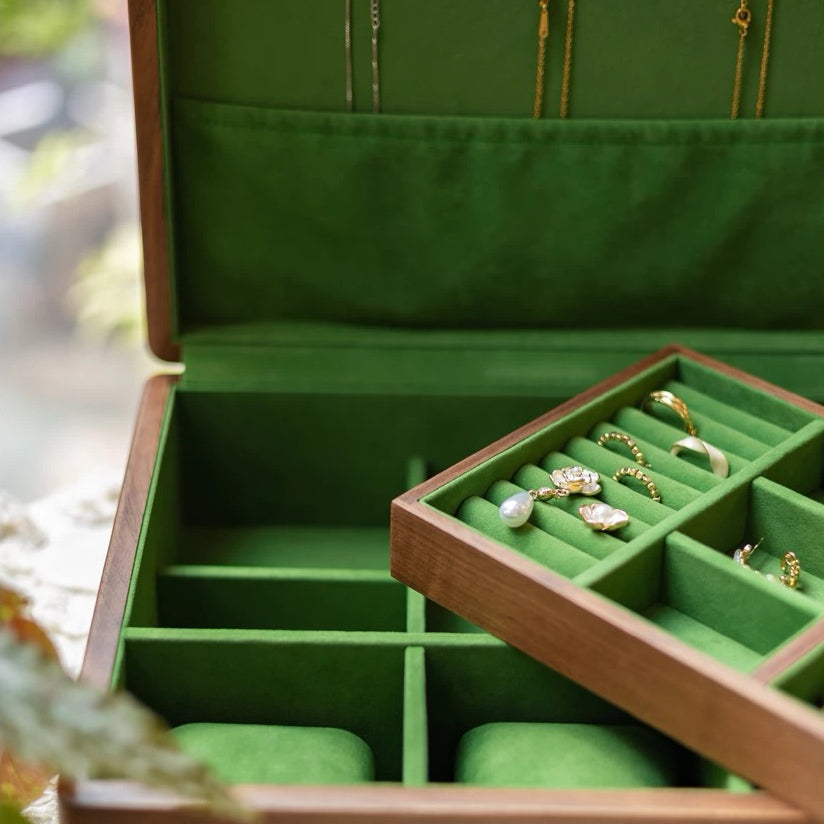 Verdura Solid Walnut Double-Layer Jewelry Box