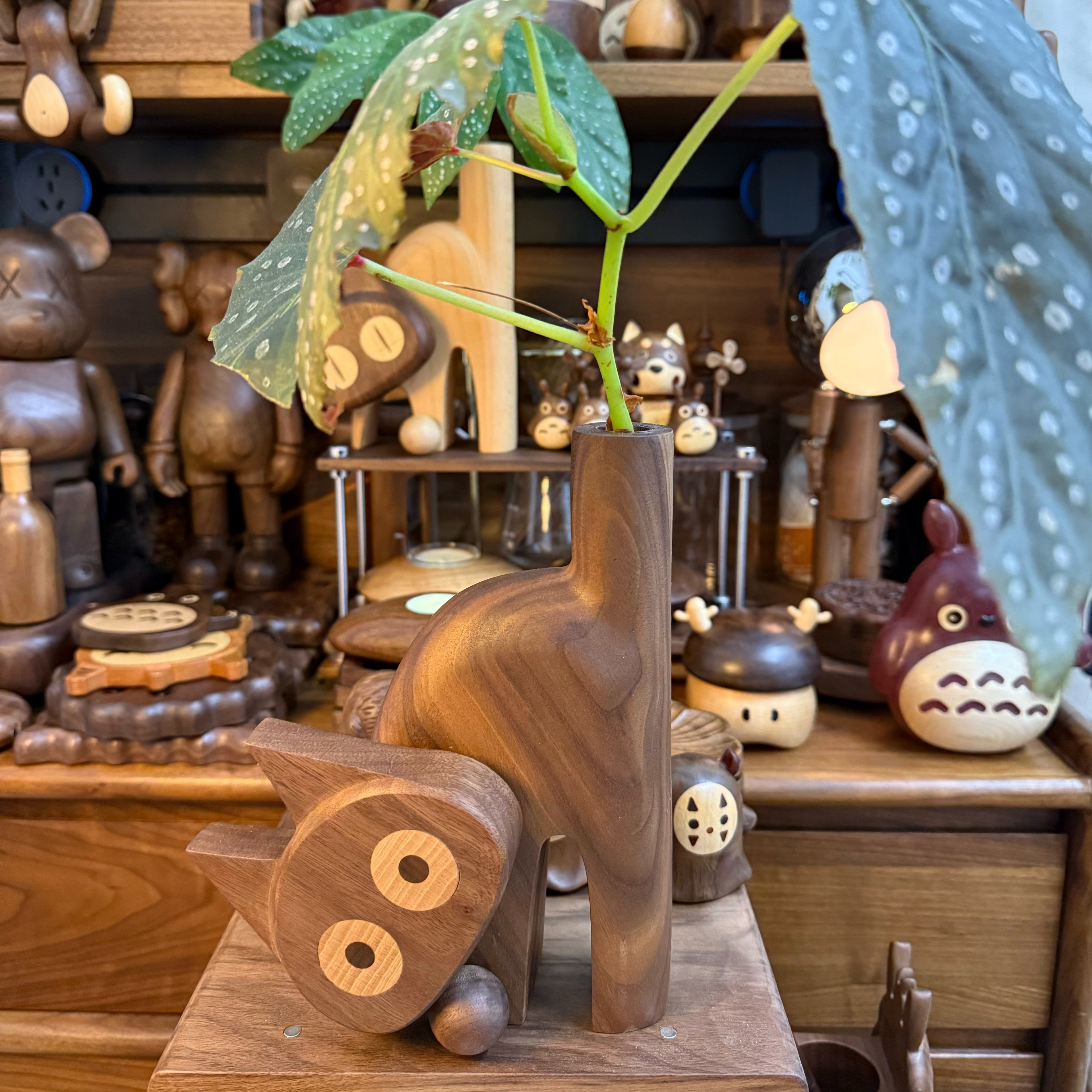 Meow Natural Wooden Flower Vase