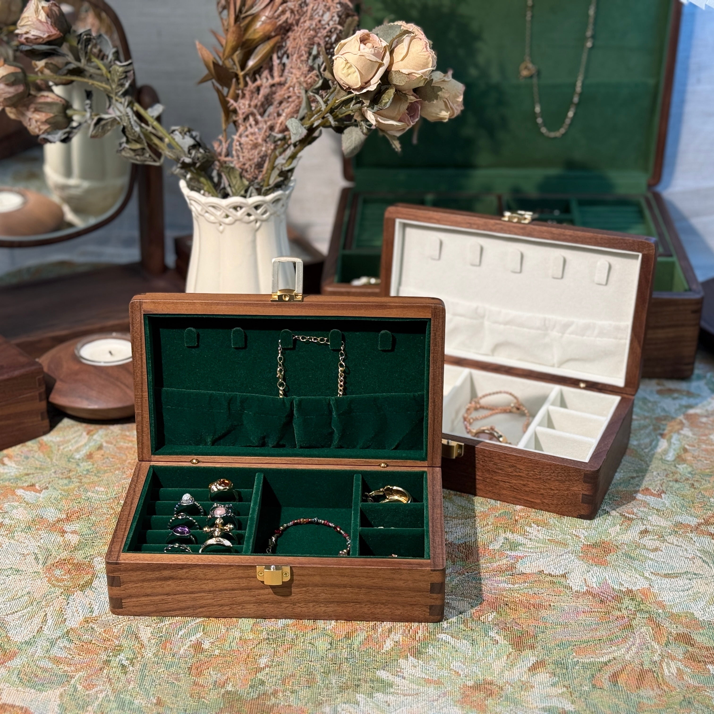 Emerald Minimalist Walnut Jewelry Box