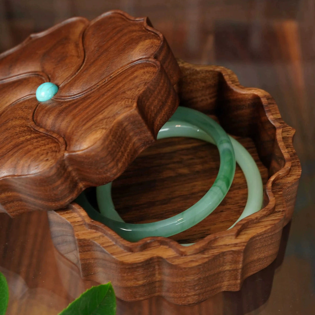 Blossom Retro Style Walnut Jewelry Box